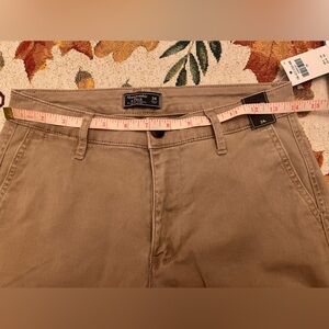 Abercrombie Khaki chino’s size 24